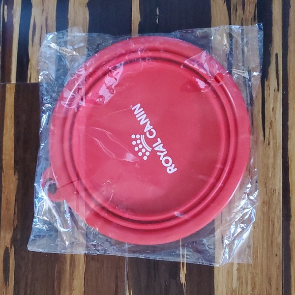 New pet bowl - Picture 1 of 2